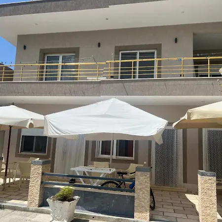 Apartment Fatos - Near The Vlore
