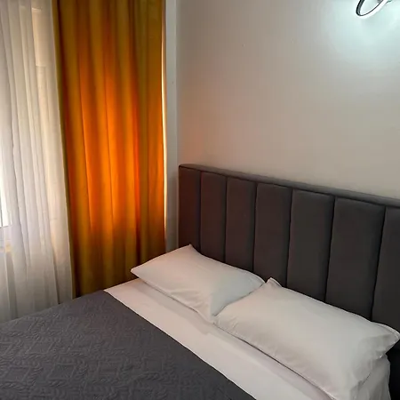 Apartament Fatos - *