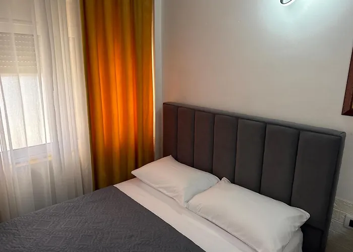 Apartament Fatos - *